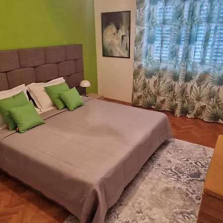 Apartman Croatia Trogir, 4 Rooms, Pool 4km