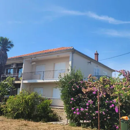 Apartman Croatia Trogir, 4 Rooms, Pool 4km *